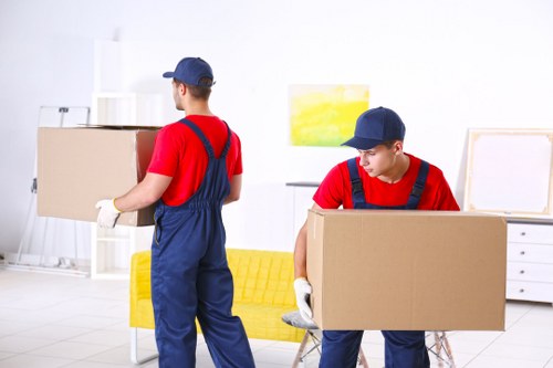 Student storage solutions in Lissongrove for boxes and luggage