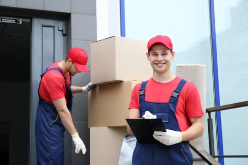 Short-term storage unit options in Lissongrove for temporary needs